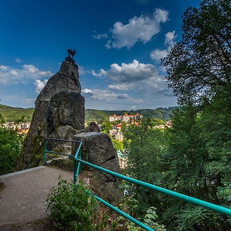 Apartmany Becherplatz Karlsbad Exteriör bild