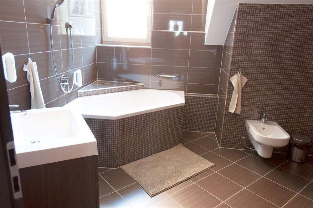 Apartmany Becherplatz Karlsbad Exteriör bild
