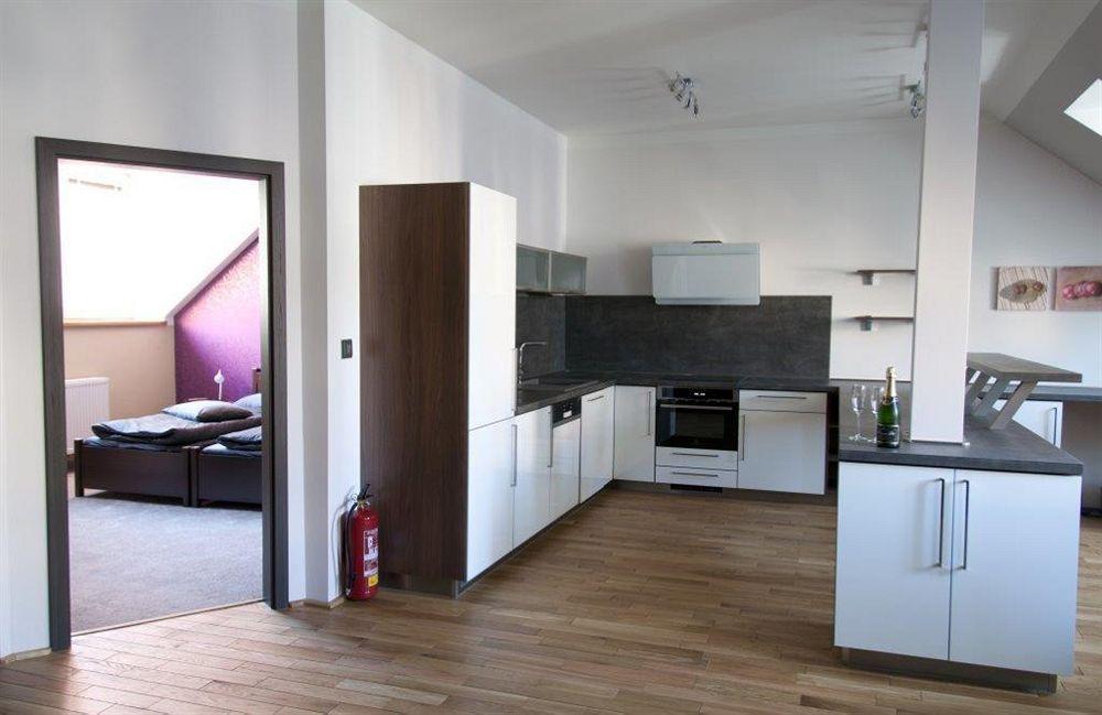 Apartmany Becherplatz Karlsbad Exteriör bild