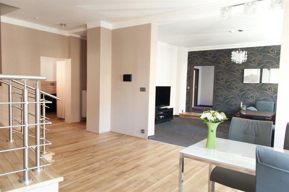 Apartmany Becherplatz Karlsbad Exteriör bild