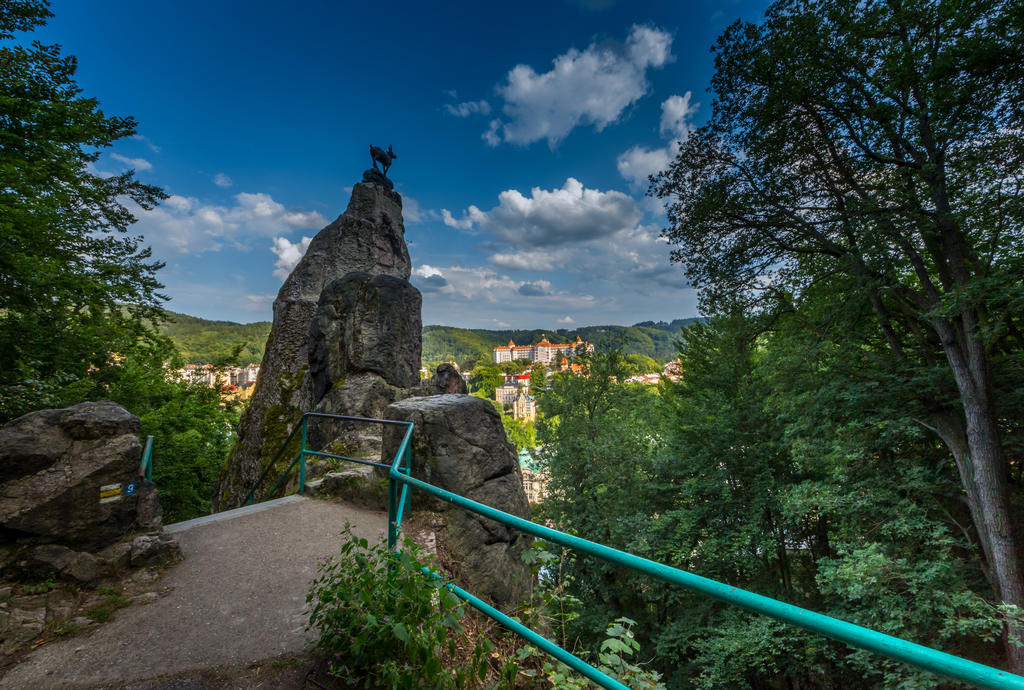 Apartmany Becherplatz Karlsbad Exteriör bild