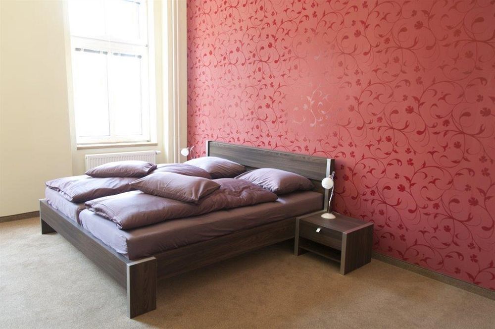 Apartmany Becherplatz Karlsbad Exteriör bild