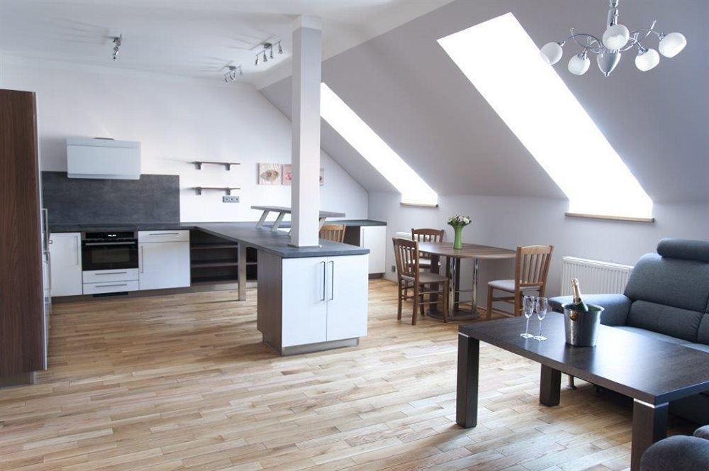 Apartmany Becherplatz Karlsbad Exteriör bild